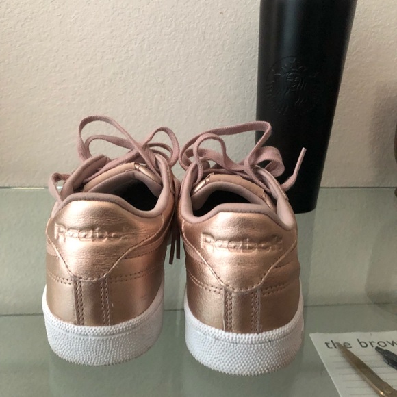 Metalic rose gold sneaker! - Picture 4 of 5